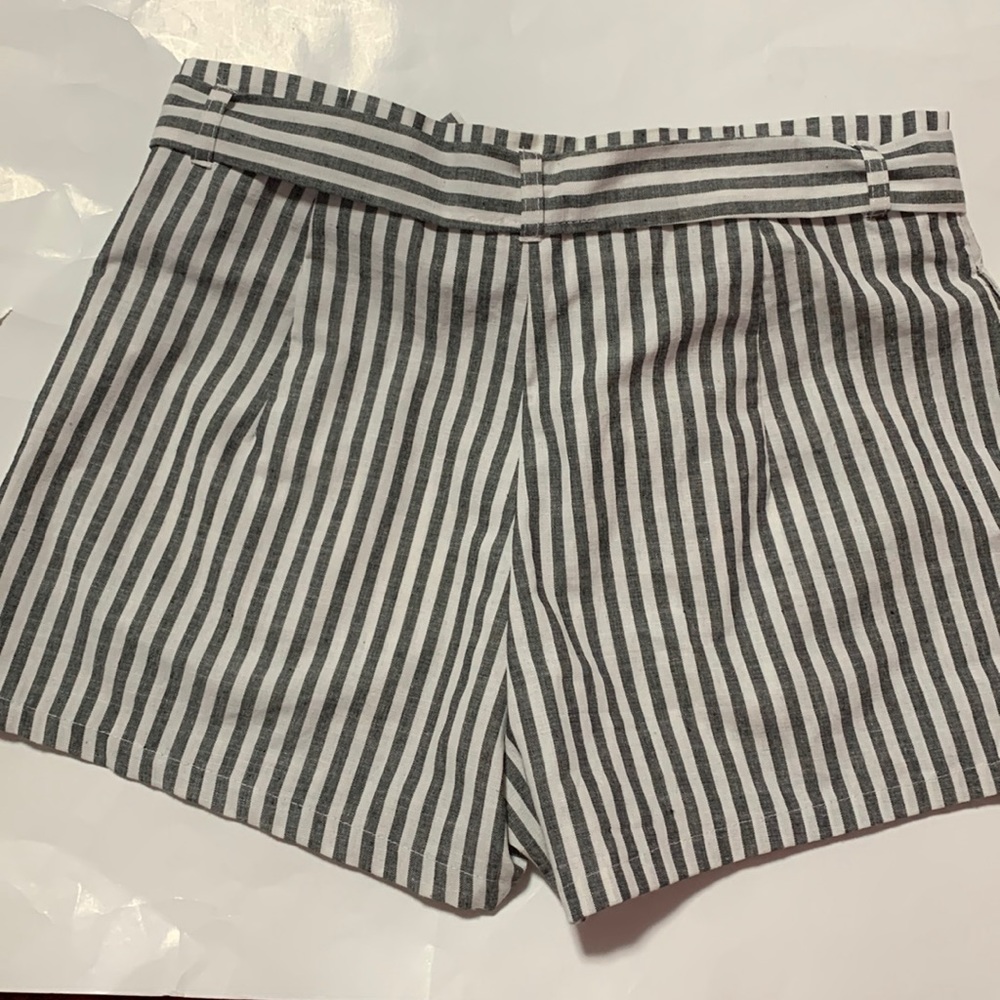 Love Tree stripe paper bag shorts with tied waist belt size M - Picture 5 of 8